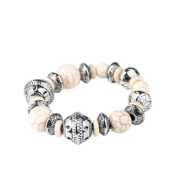 Boutique Jewelry - NEW Chic Silver and Cream Beaded Bracelet